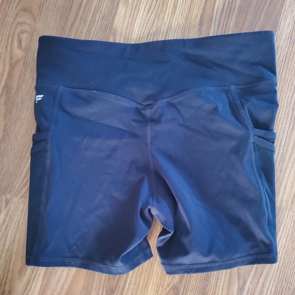Fabletics Shorts - Picture 2 of 4